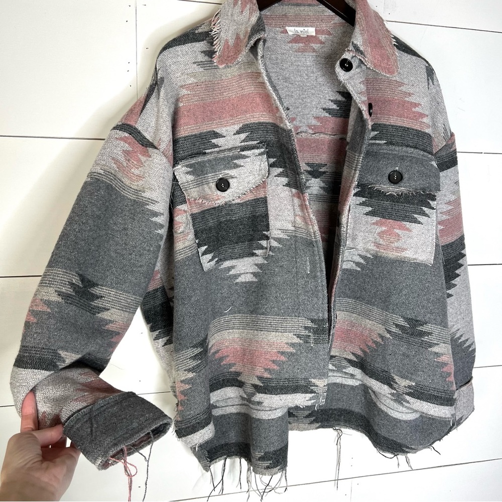 La Miel Aztec Print Boxy Raw Hem Jacket - Picture 6 of 8